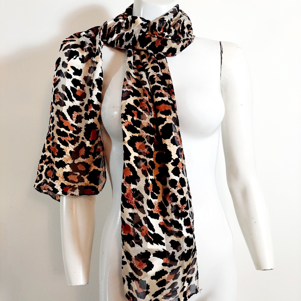 SOLD 🦋 vintage silk chiffon sheer leopard scarf - Picture 12 of 16
